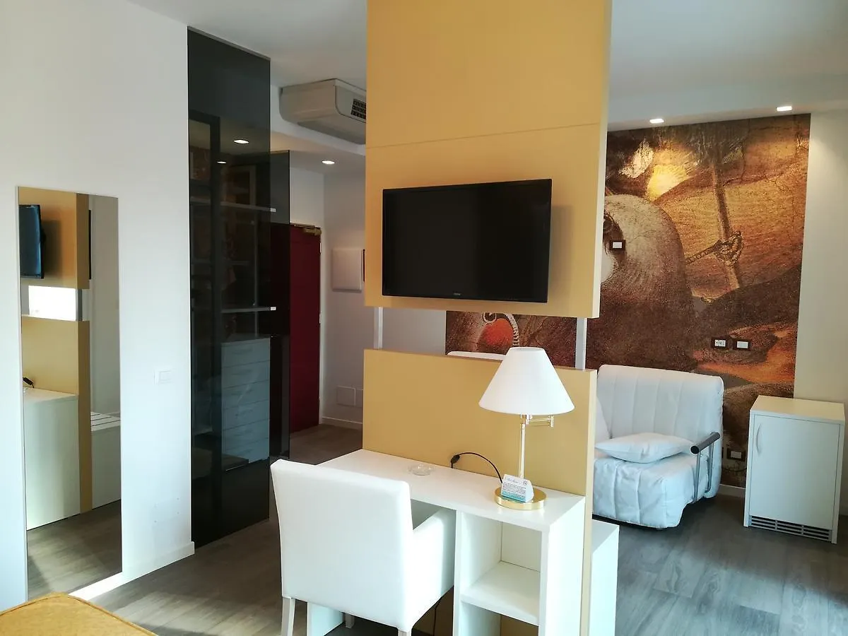 Hotel Majestic Lido di Jesolo 4*,